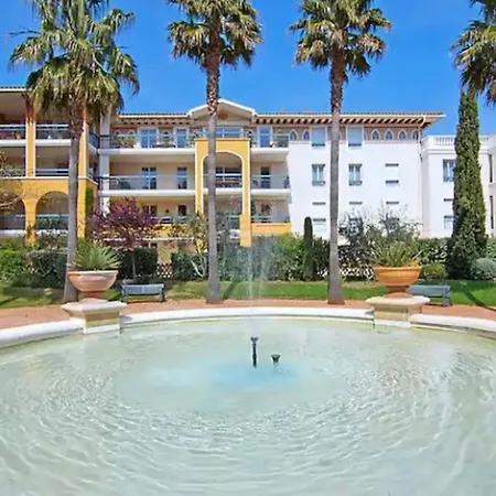 With Pool And Garden In Saint Aygulf * Frejus