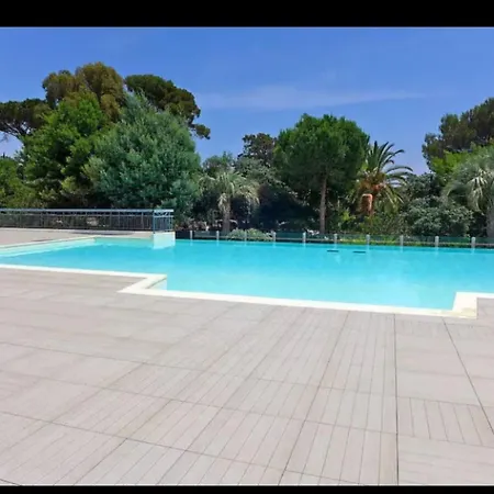شقة With Pool And Garden In Saint Aygulf *